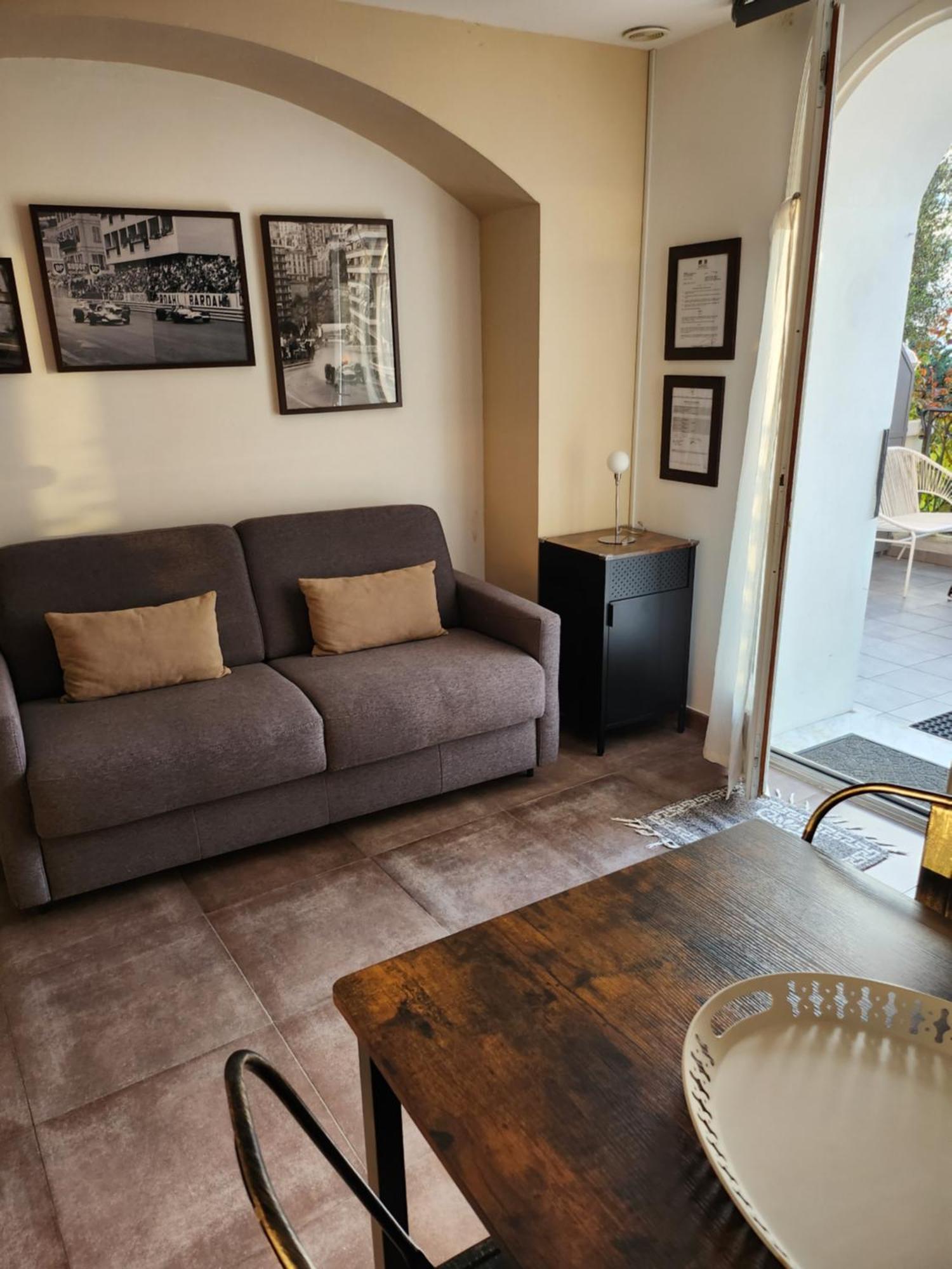 Le Mas D'Angeline, Vue Mer, Jardin Commun, Parking, Voiture Requise, 10 Min En Voiture De Monaco, Route Etroite, Pente Raide, Croisement Limite, Sea View, Shared Garden, Parking, Car Required, 10 Min Drive From Monaco, Narrow Steep Road, Limited Pass Босолей Экстерьер фото