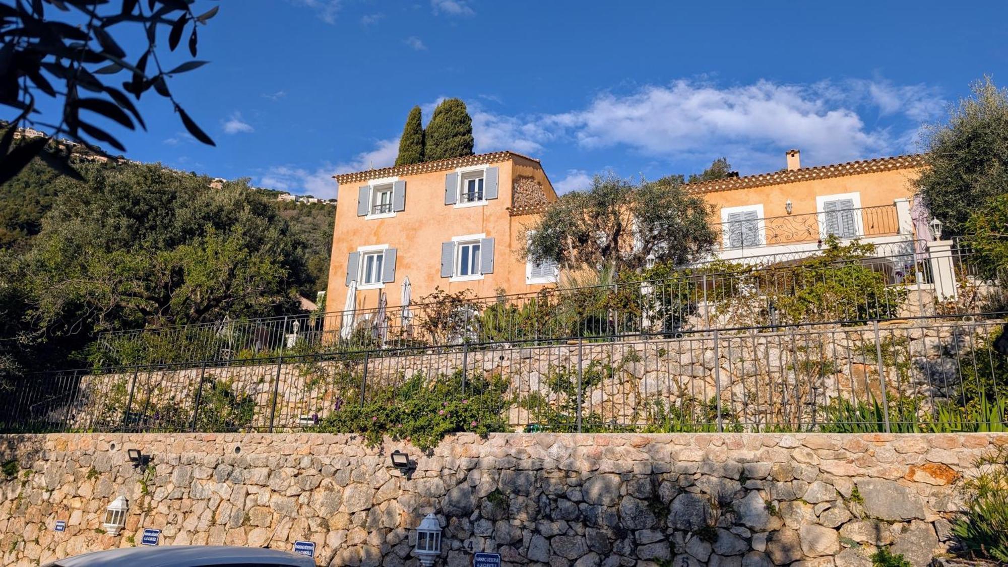 Le Mas D'Angeline, Vue Mer, Jardin Commun, Parking, Voiture Requise, 10 Min En Voiture De Monaco, Route Etroite, Pente Raide, Croisement Limite, Sea View, Shared Garden, Parking, Car Required, 10 Min Drive From Monaco, Narrow Steep Road, Limited Pass Босолей Экстерьер фото